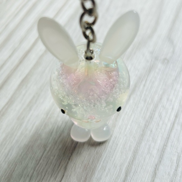 🫧 Bunny Crystal Bubble Acrylic Keychain Charm - Picture 8 of 10